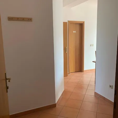 Theresa Barbat na Rabu