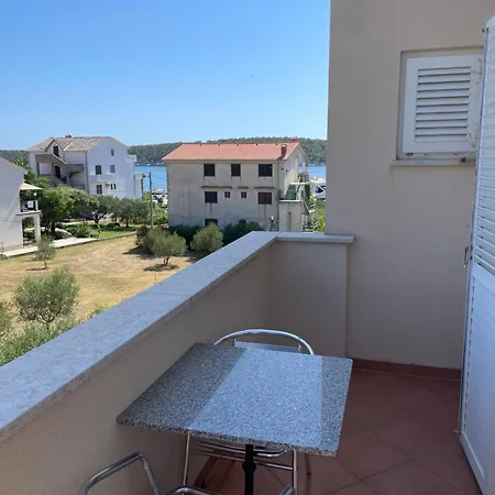 Theresa Apartmán Barbat na Rabu