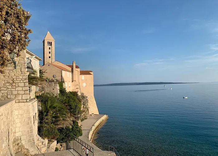 アパート Theresa *